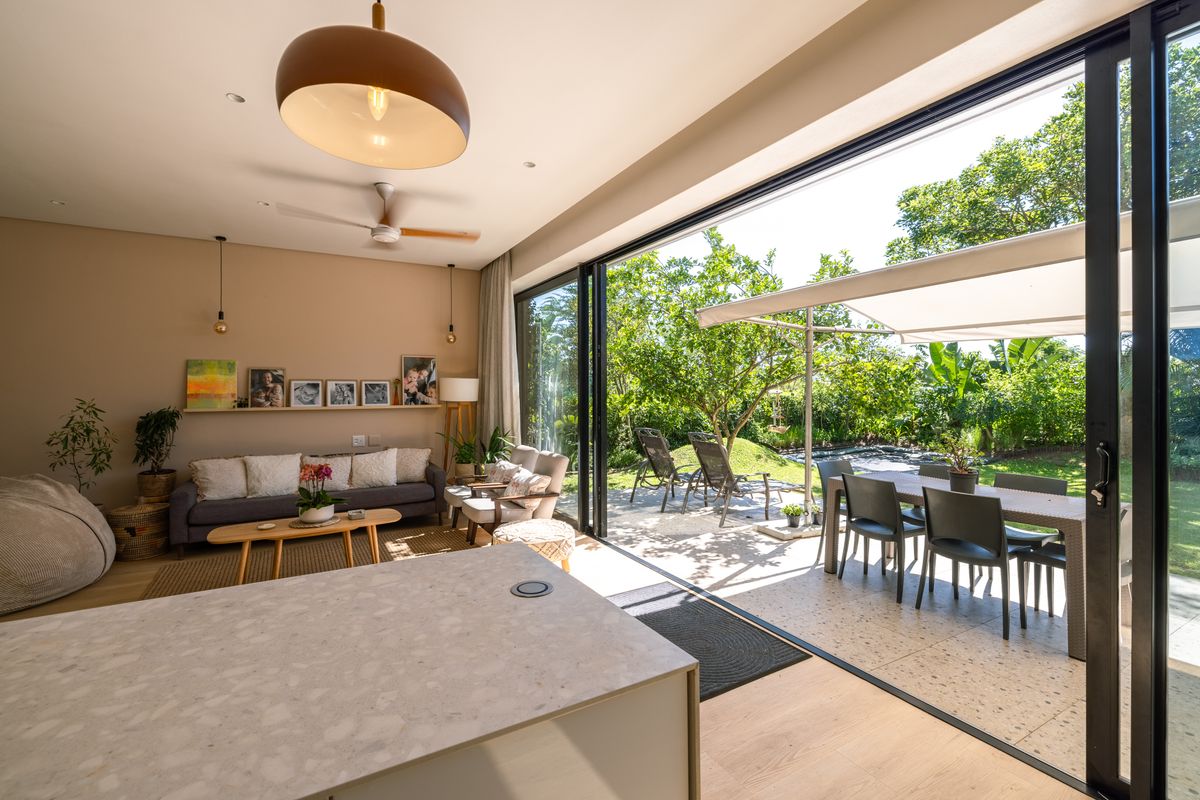 Engineered Elegance Meets Coastal Estate Living - Photo 4