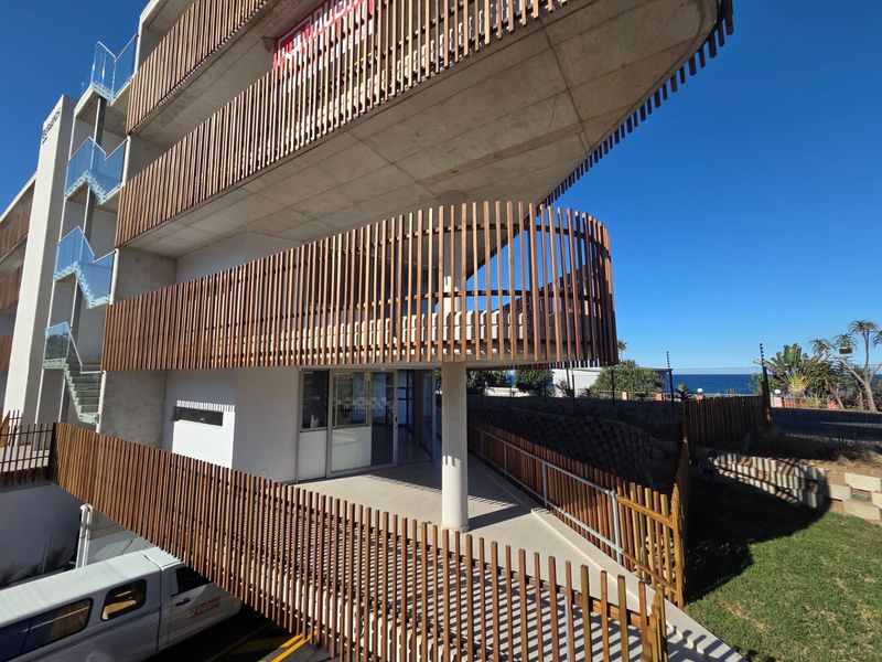 Luxury Beachfront Apartment for Sale in Ballito – No Transfer Duty - Photo 9