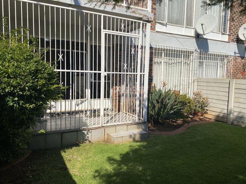 3 Bedroom Duplex In Benoni - Photo 2