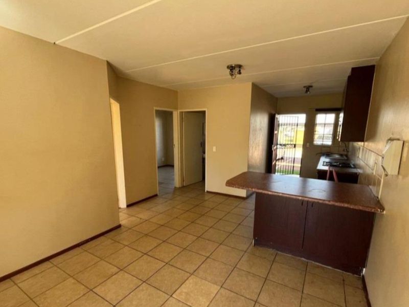 Modern Ground Floor Apartment in Secure Theresapark Estate – Perfect Family Living - Photo 8