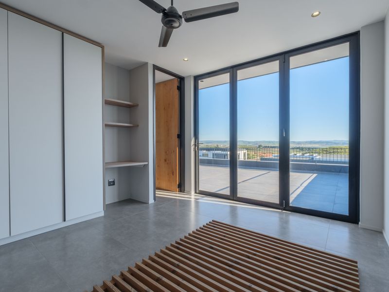 Newly Built, Modern Home in Seaton Estate - Photo 10
