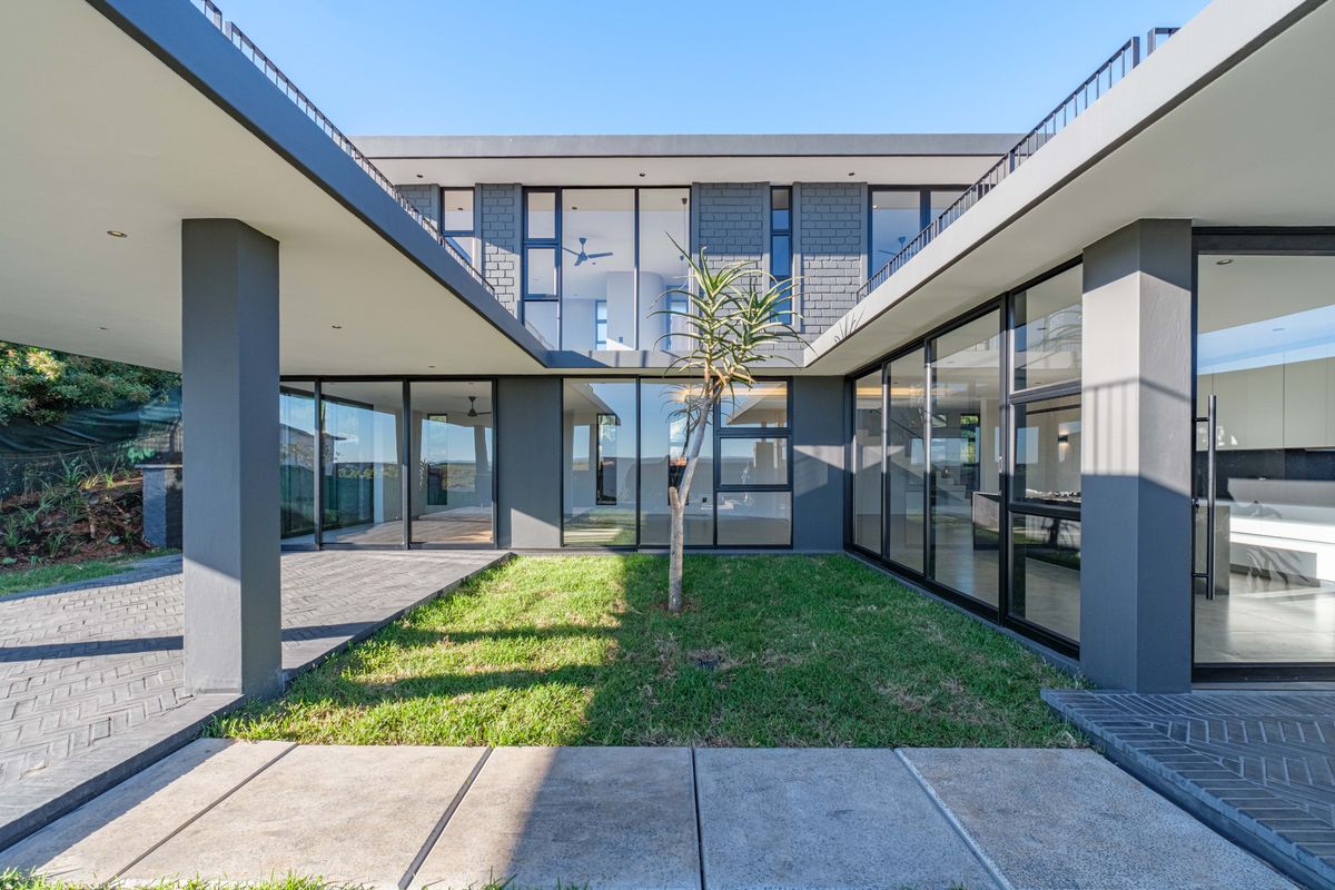 Newly Built, Modern Home in Seaton Estate - Photo 3
