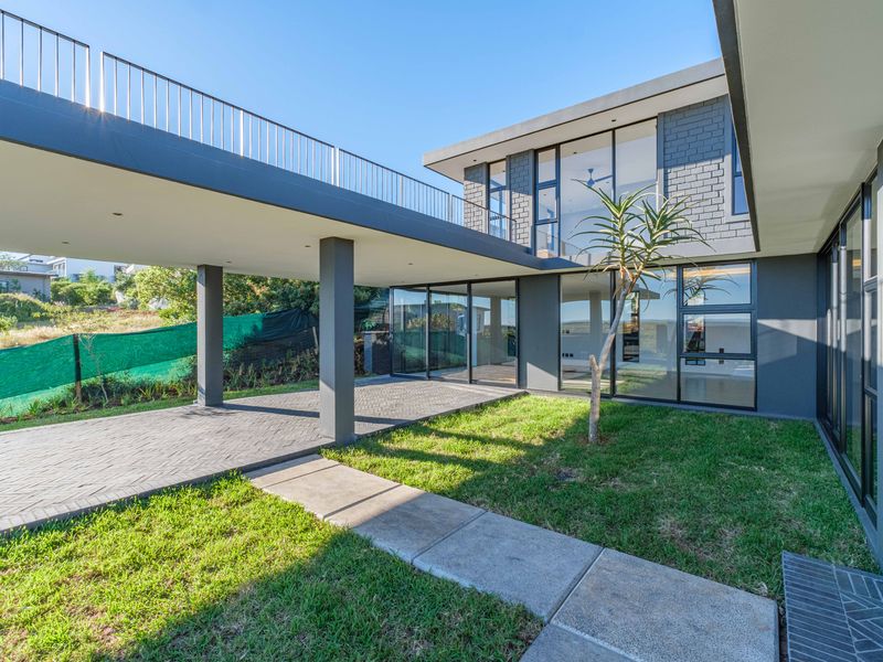 Newly Built, Modern Home in Seaton Estate - Photo 2