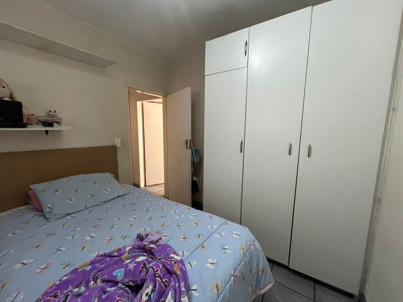 Stunning 2 Bedroom Apartment for Sale - Photo 6