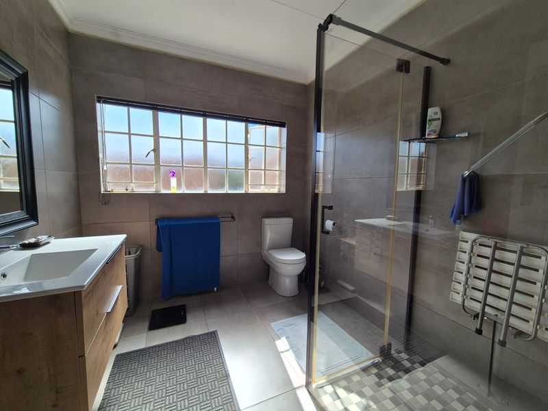 !DREAM TOWNHOUSE - FULL TITLE TOWNHOUSE! - Photo 2