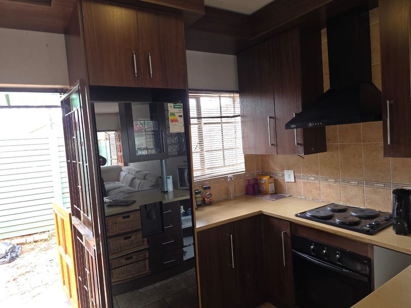2 Bedroom Starter home on offer! - Photo 4