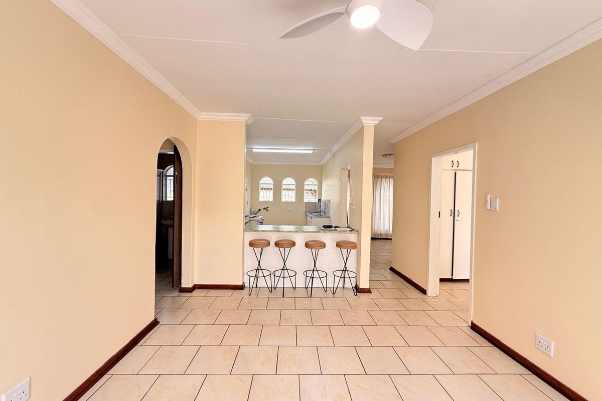 3 Bedroom 3 Garage Garden House to Rent - Photo 4