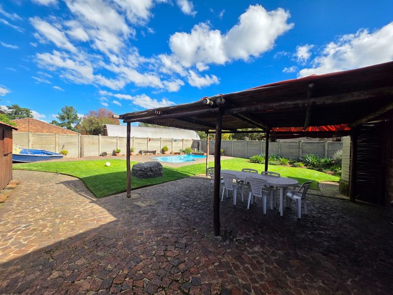 BEAUTIFUL HOUSE FOR SALE IN SASOLBURG - Photo 2