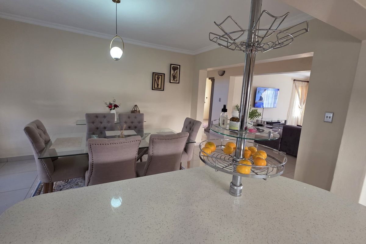 4 Bedroom FOR SALE in secure Estate! - Photo 5