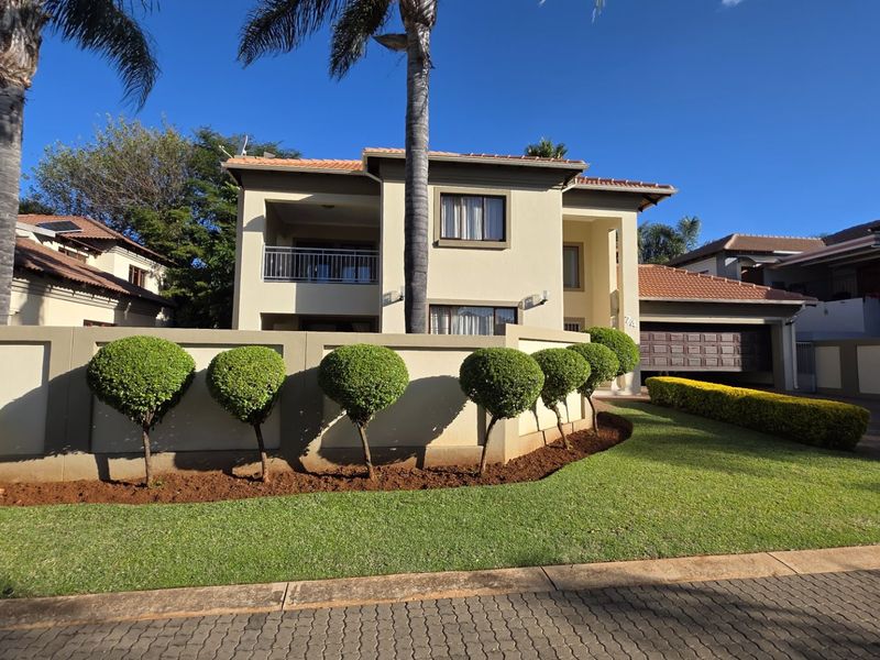 4 Bedroom FOR SALE in secure Estate! - Photo 2