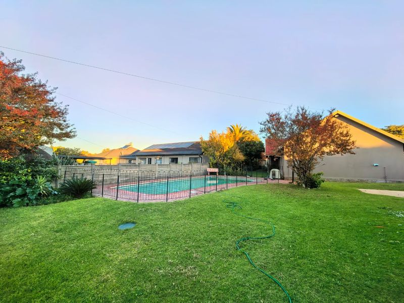 Beautiful family house for sale in Vaalpark in a prime area - Photo 4