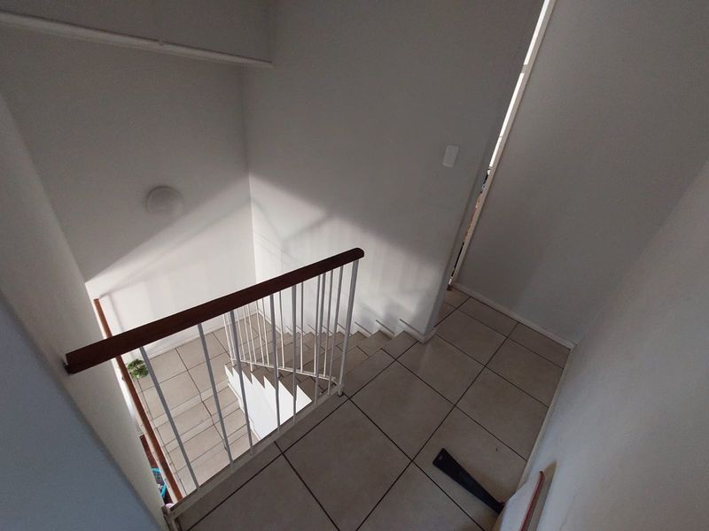 Townhouse Rental Monthly In Pretoria - Photo 8