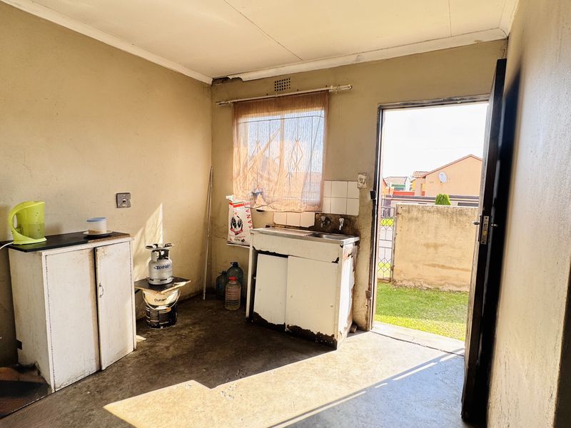 Opportunity to Renovate and Make It Your Own - Photo 4