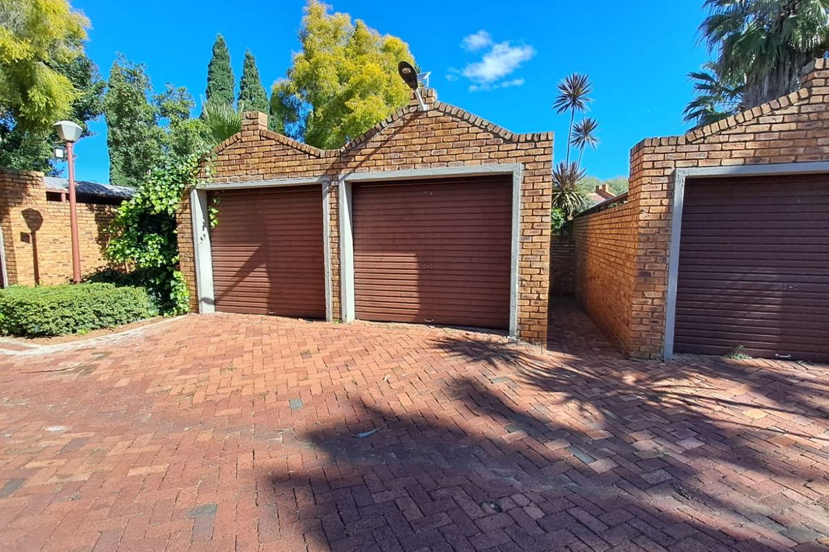 Secure and Central Townhouse Living in Centurion - Photo 5