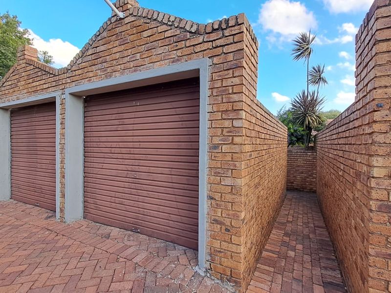 Secure and Central Townhouse Living in Centurion - Photo 10