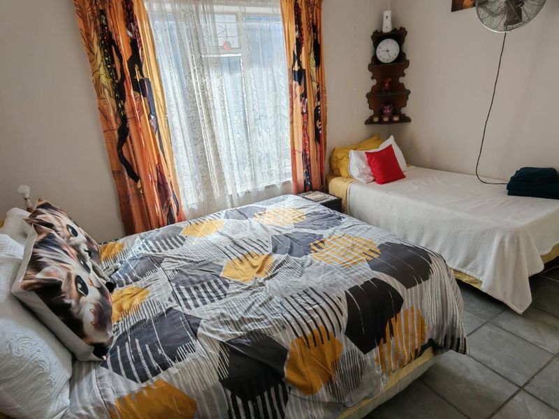 4 bedroom with pool in Nigel , Noycedale - Photo 9