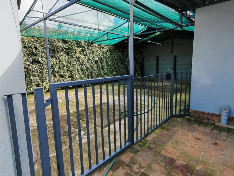 4 bedroom with pool in Nigel , Noycedale - Photo 7