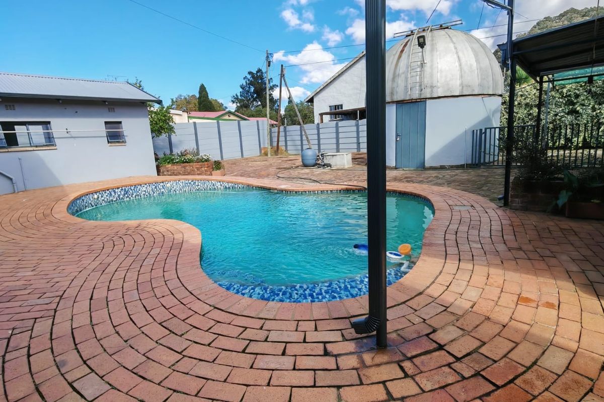 4 bedroom with pool in Nigel , Noycedale - Photo 5
