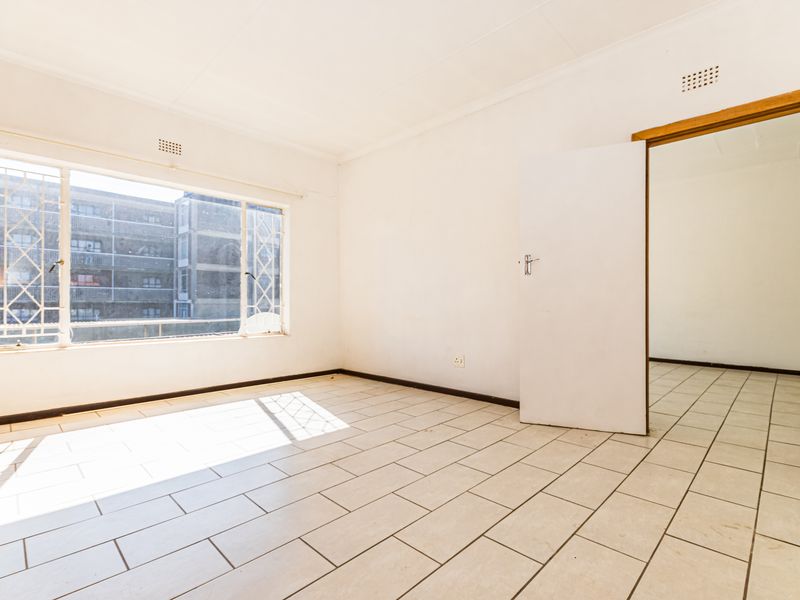 Wonderful Investment Opportunity in a Secure Complex - Photo 6