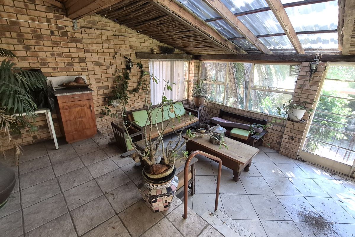 Family home for sale in Highveld park - Photo 4