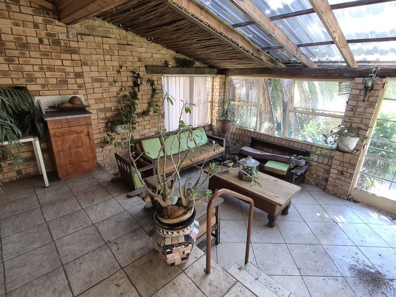 Family home for sale in Highveld park - Photo 4