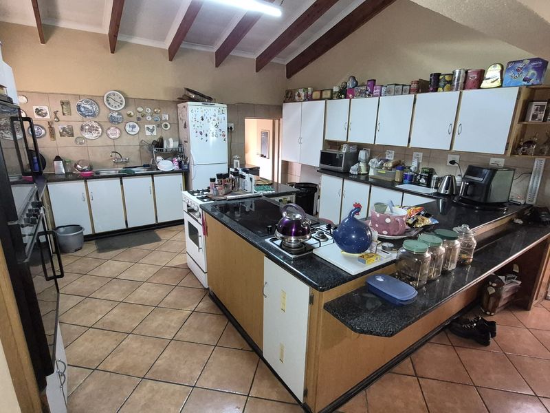 Family home for sale in Highveld park - Photo 8