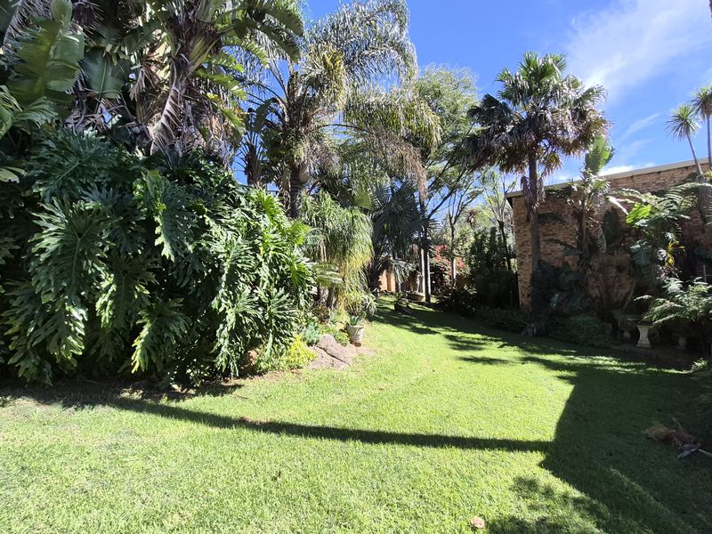 Family home for sale in Highveld park - Photo 6