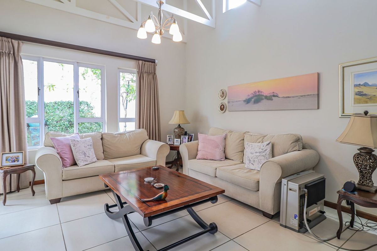 Charming 3 Bedroomed Retirement property in Broadacres - Photo 4