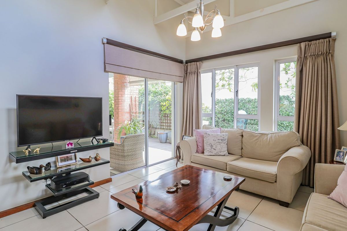 Charming 3 Bedroomed Retirement property in Broadacres - Photo 5
