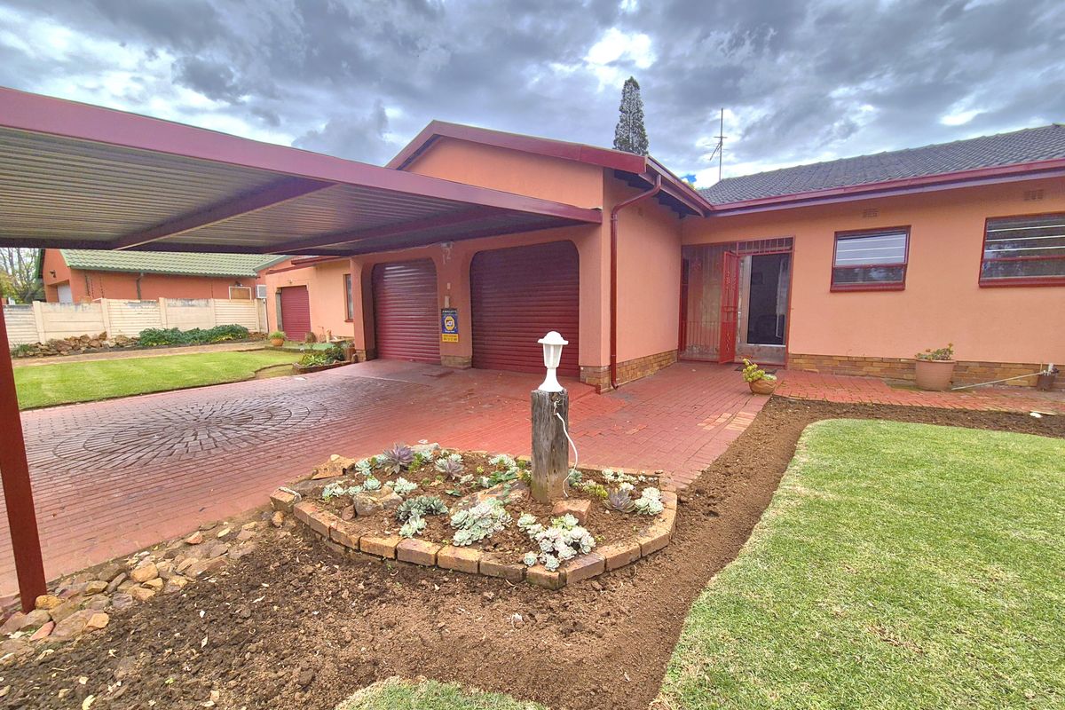 LOVELY HOME NEAR VARIOUS AMENITIES FOR SALE! - Photo 4