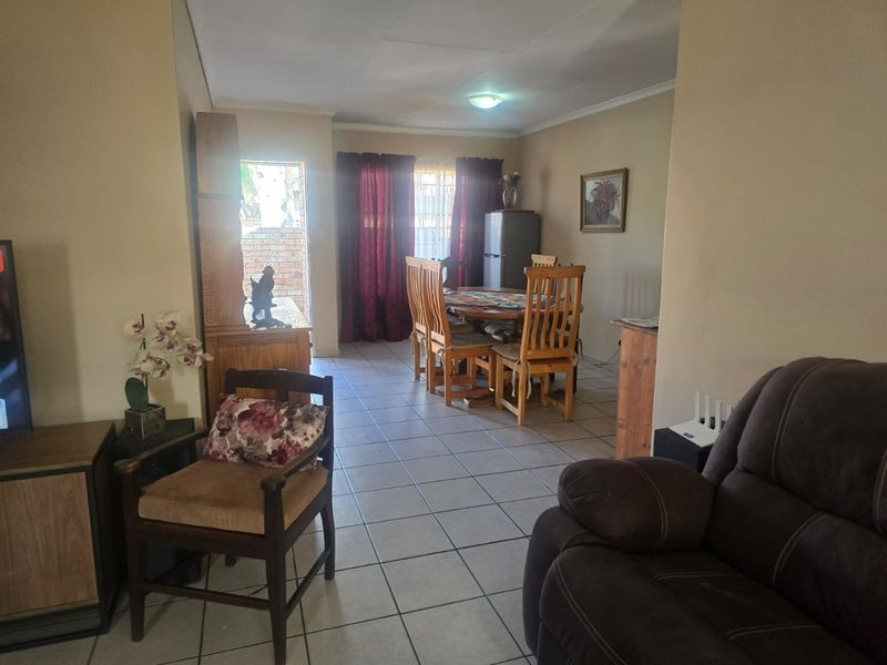3 Bedroom for sale for growing family! - Photo 7