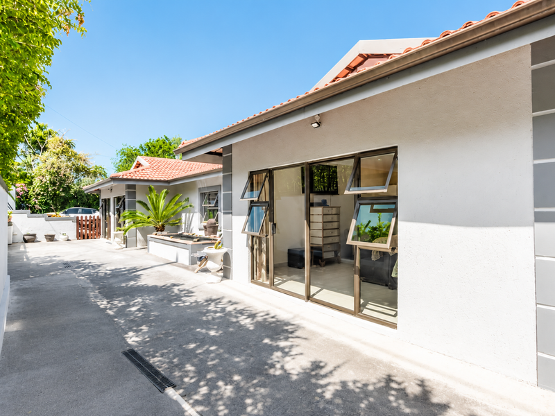 Contemporary Family Living in the Heart Westville - Photo 3