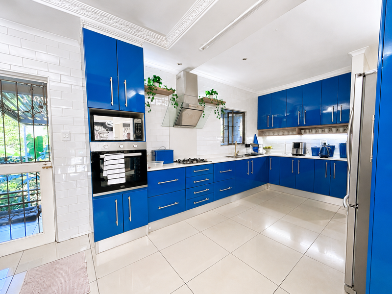 Contemporary Family Living in the Heart Westville - Photo 8