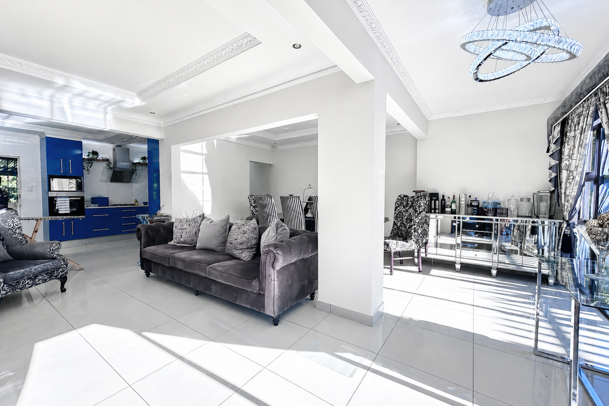 Contemporary Family Living in the Heart Westville - Photo 4