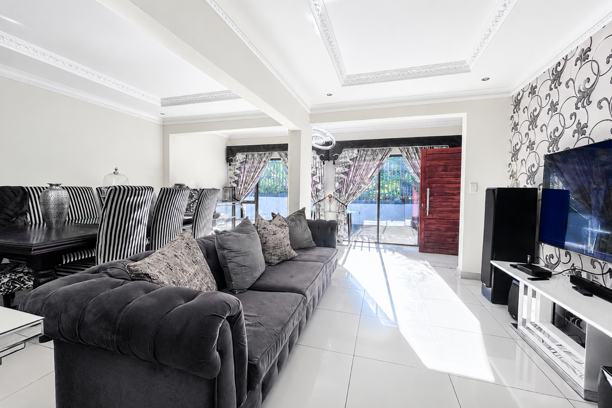 Contemporary Family Living in the Heart Westville - Photo 5