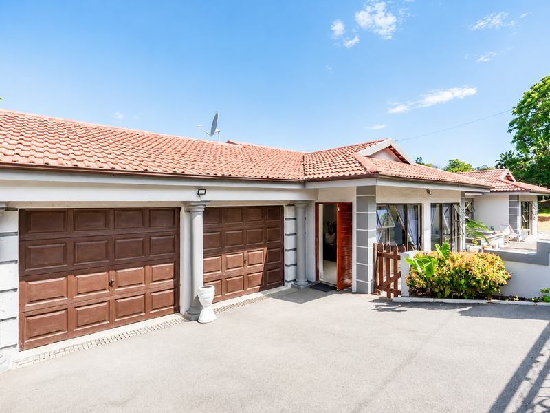 Contemporary Family Living in the Heart Westville - Photo 2