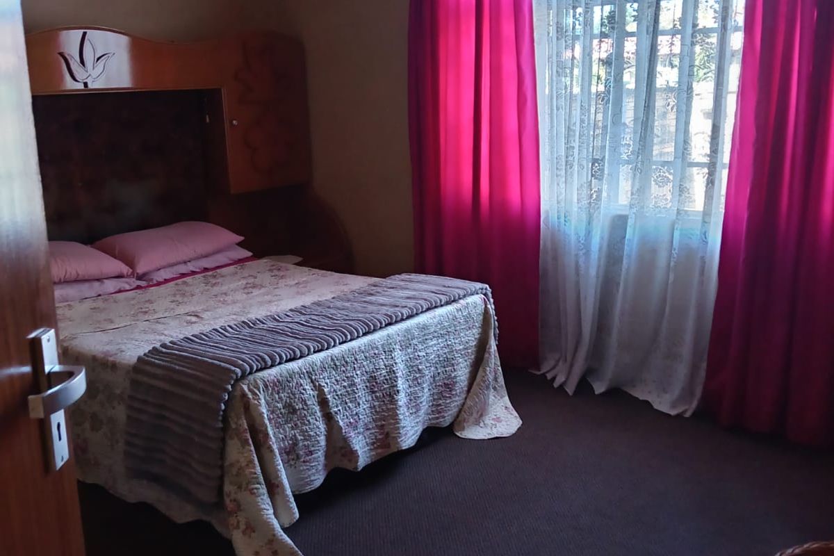 Property Advertisement Beautiful and spacious property situated in Vanderbijlpark CW3 - Photo 3