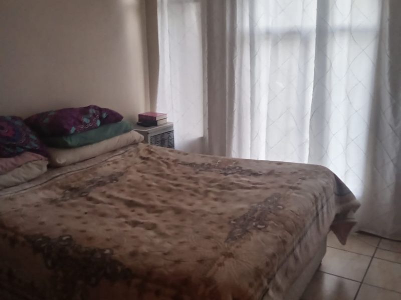 Spacious Family Home for Sale in Vanderbijlpark SE3 - Photo 8