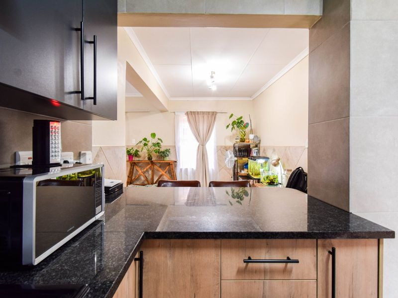 House For Sale In Pretoria - Photo 7