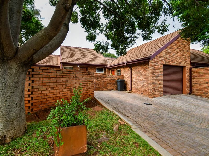 House For Sale In Pretoria - Photo 3