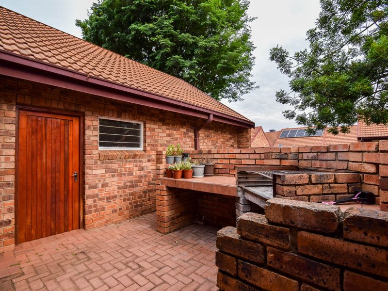 House For Sale In Pretoria - Photo 5