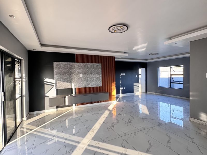 Modern Double-Storey Family Home with Pool & Stylish Entertainment Spaces - Photo 10