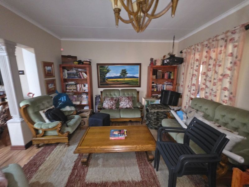 BEAUTIFUL HOUSE FOR SALE IN SASOLBURG - Photo 4