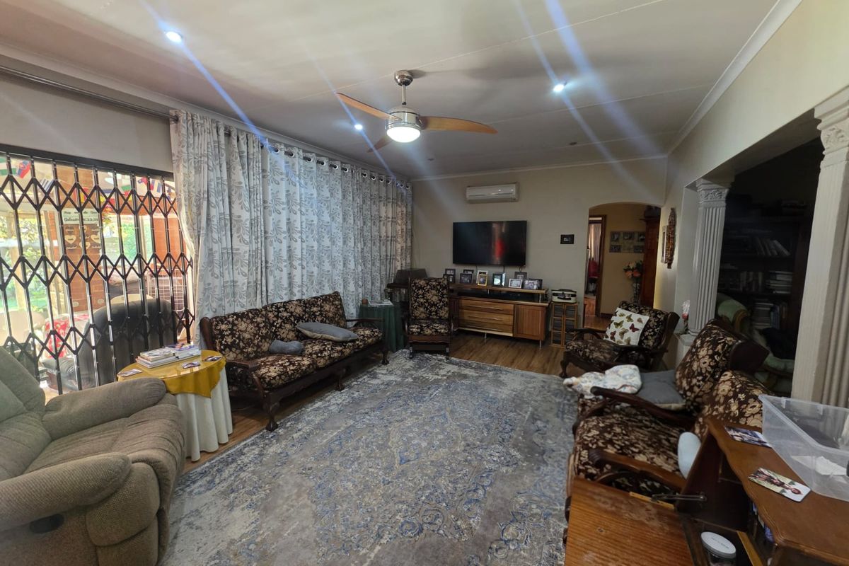 BEAUTIFUL HOUSE FOR SALE IN SASOLBURG - Photo 3