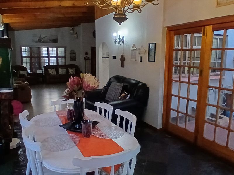 Move-in ready! - Photo 4