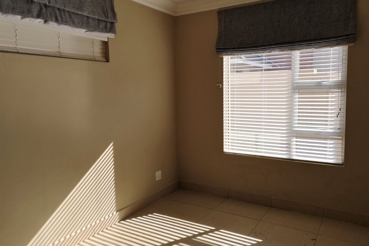 An Exceptional 4-Bedroom Double Storey Townhouse Designed for Refined Family Living - Photo 5