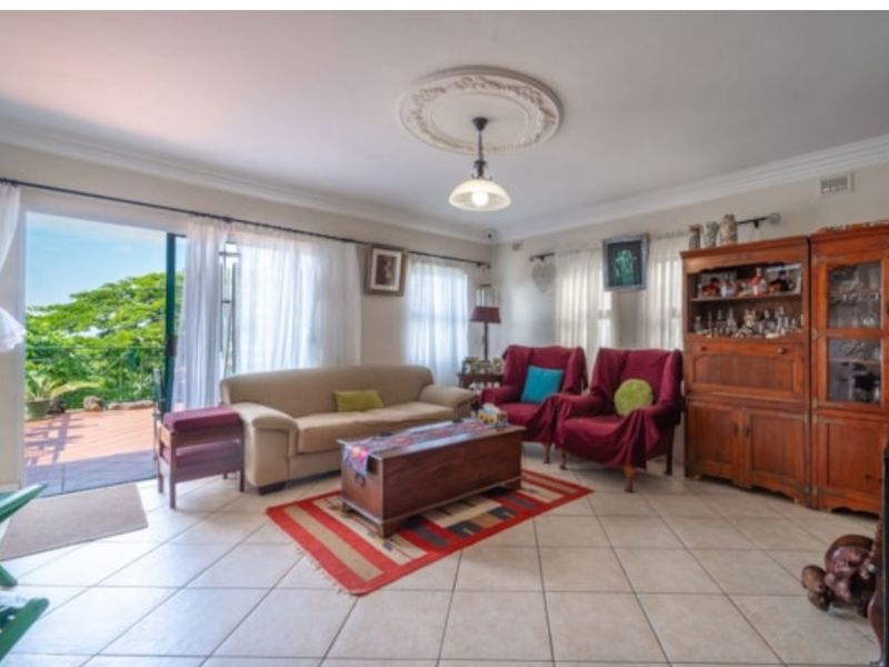 Coastal Sanctuary in Westbrook: Sea Views & Total Backup - Photo 6