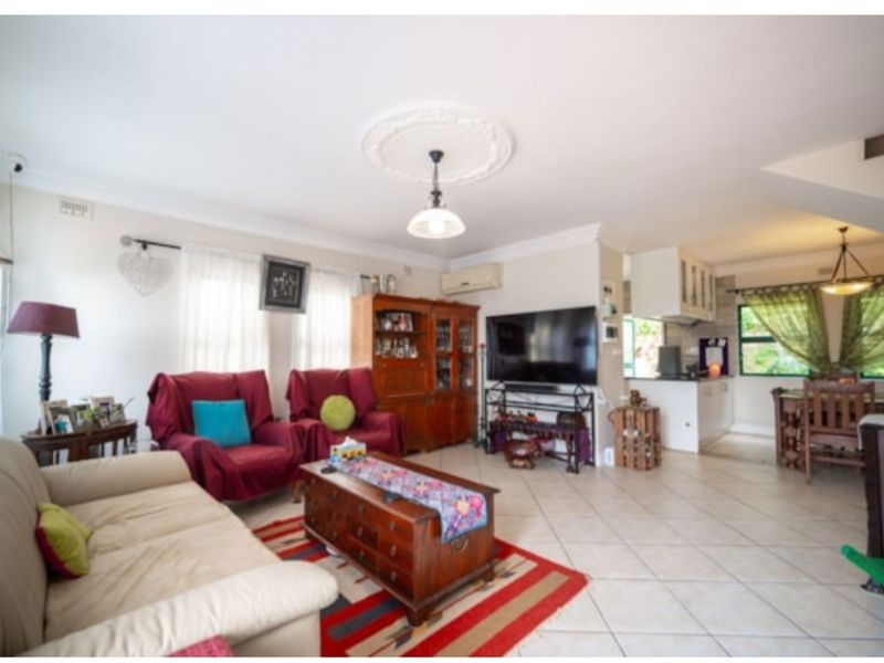 Coastal Sanctuary in Westbrook: Sea Views & Total Backup - Photo 5