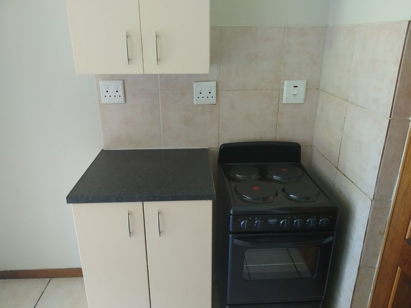 Secure Studio Living in the Heart of Milpark – Ideal Student or Young Professional Accommodation - Photo 8