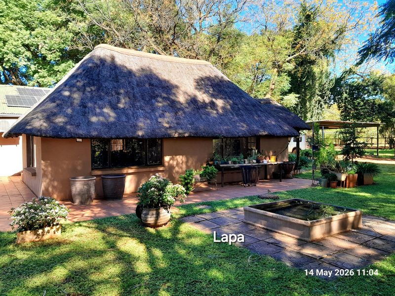Multiple Dwellings;  Kraal;  Fertile soil; SOLAR - Photo 3